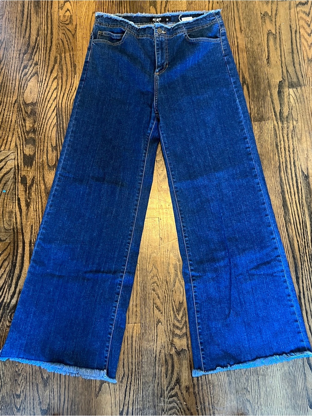 Just Black Women's Dark Blue Wide-Leg Jeans with Frayed Hem